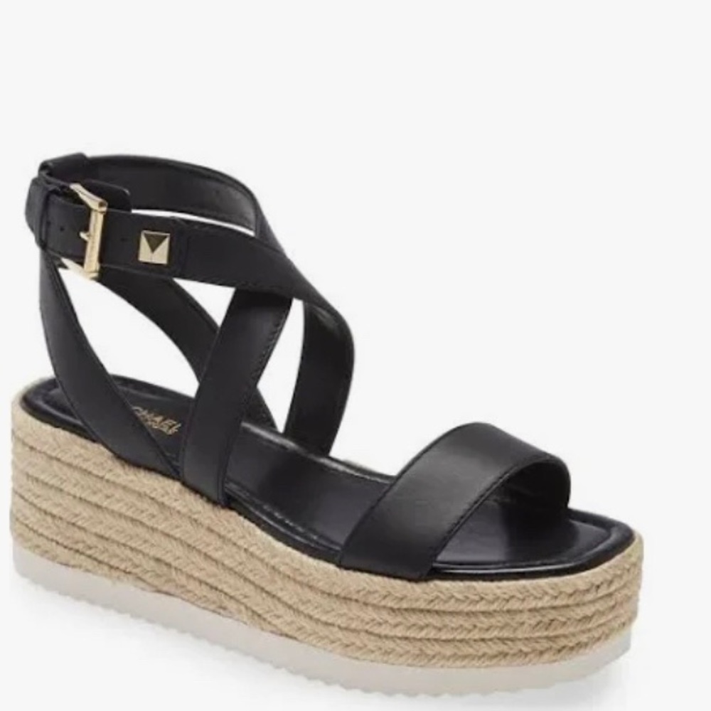 LAST CHANCE 12HRS Lowry Wedge - NWT